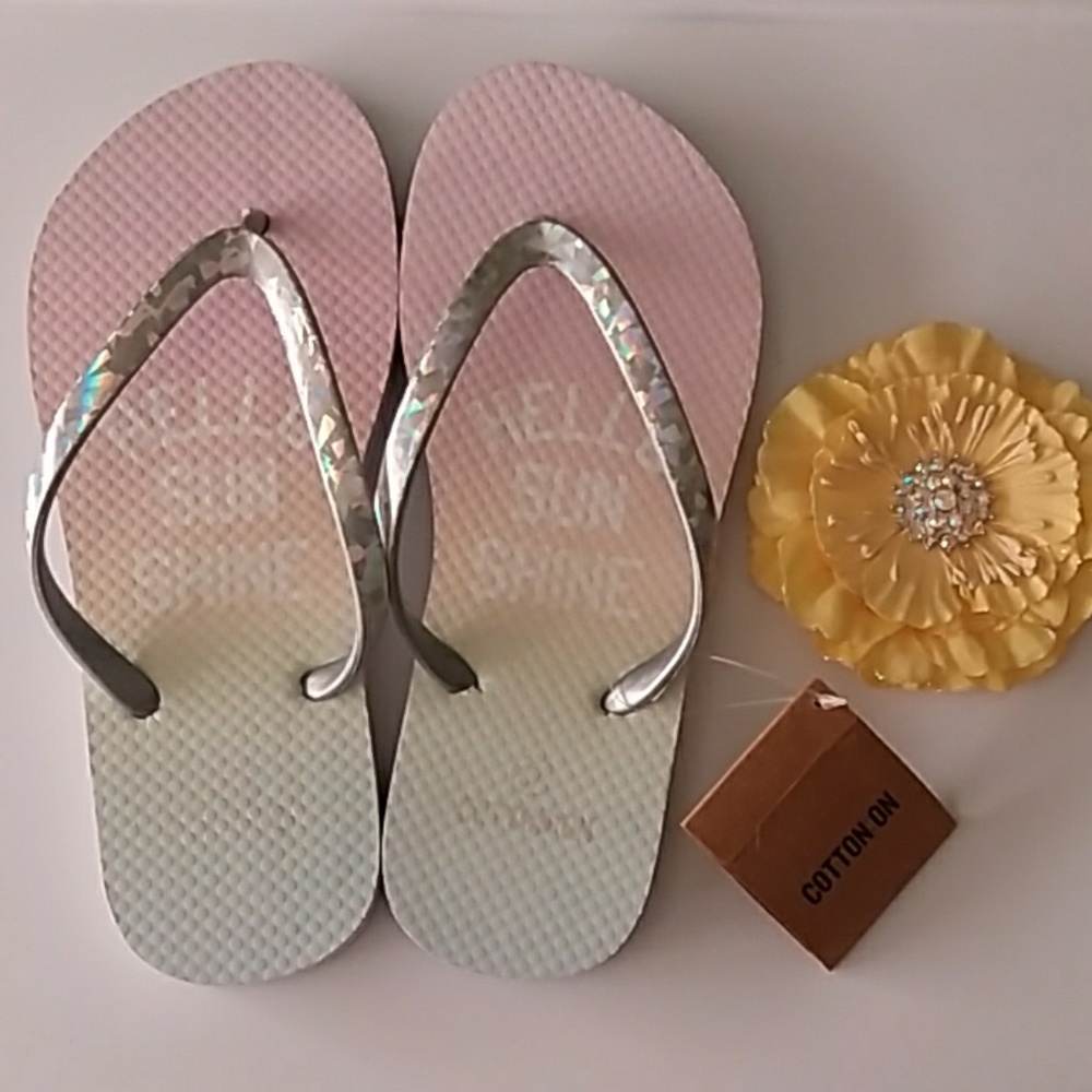 💖New💖pastel rainbow💿holo💿flip flops